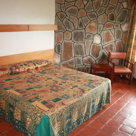 Ngulia Safari Lodge Tsavo Exterior photo